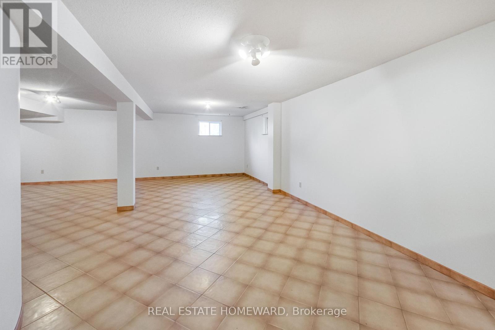 81a St Andrews Boulevard, Toronto, Ontario  M9R 1W4 - Photo 28 - W12205625