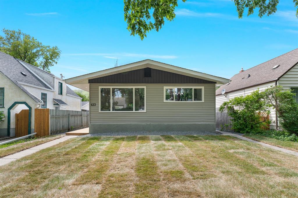 423 Beaverbrook Street Winnipeg, Manitoba 1C//Winnipeg/Offers as received. Open House Sat. June 21st. 2-3:30PM. This fully renovated bungalow in River Heights is the one you ve been waiting for. Everything here has been stripped back and thoughtfully rebuilt. The moment you walk in, you re welcomed by an open-concept living, dining, and kitchen space that feels bright, effortless, and totally functional. Creative finishes provide a feeling of luxury, yet welcoming. There are three well-sized bedrooms and the Primary has an ENSUITE! This main floor layout that makes sense, very spacious. The kitchen is a total upgrade with quartz countertops, brand new stainless steel appliances, and finishes that are clean & modern. Classy pendant lights and ample island seating. The bathroom upgrades were done with perfection modern tile & stylish fixtures. New windows bring in a ton of light, and every finish from the flooring to the hardware feels cohesive, polished, and quality. Step outside and you ve got a fully fenced backyard private, easy to maintain, and ready for summer hangs, pets, or quiet mornings. Single car garage for parking and storage. All of this sits in one of Winnipeg s most loved neighborhoods! Move in ASAP, let's book you in for a PRIVATE TOUR! (id:48254)