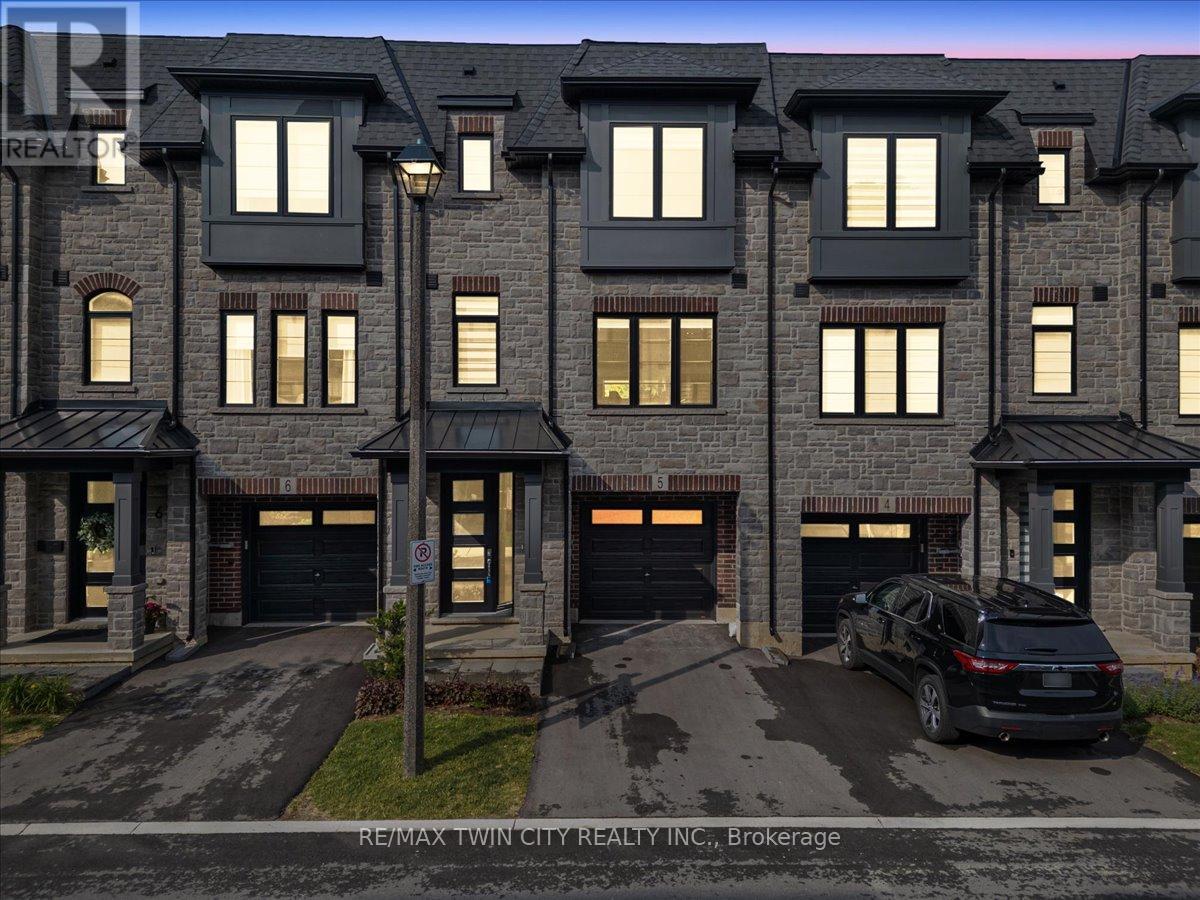 5 - 187 Wilson Street W, Hamilton, Ontario  L9G 0J3 - Photo 1 - X12205616