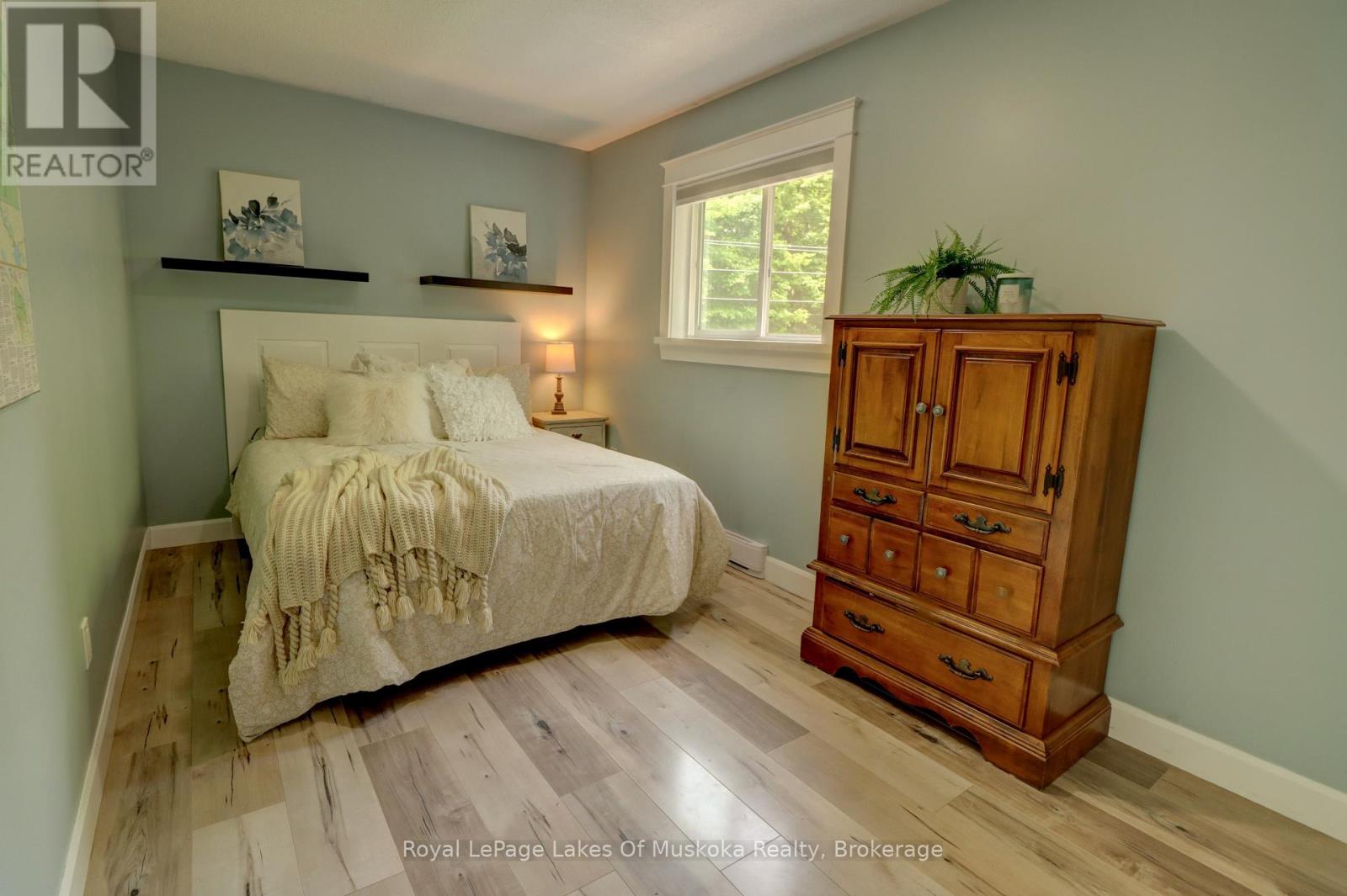 38 Florence Street W, Huntsville, Ontario  P1H 1V4 - Photo 18 - X12205635