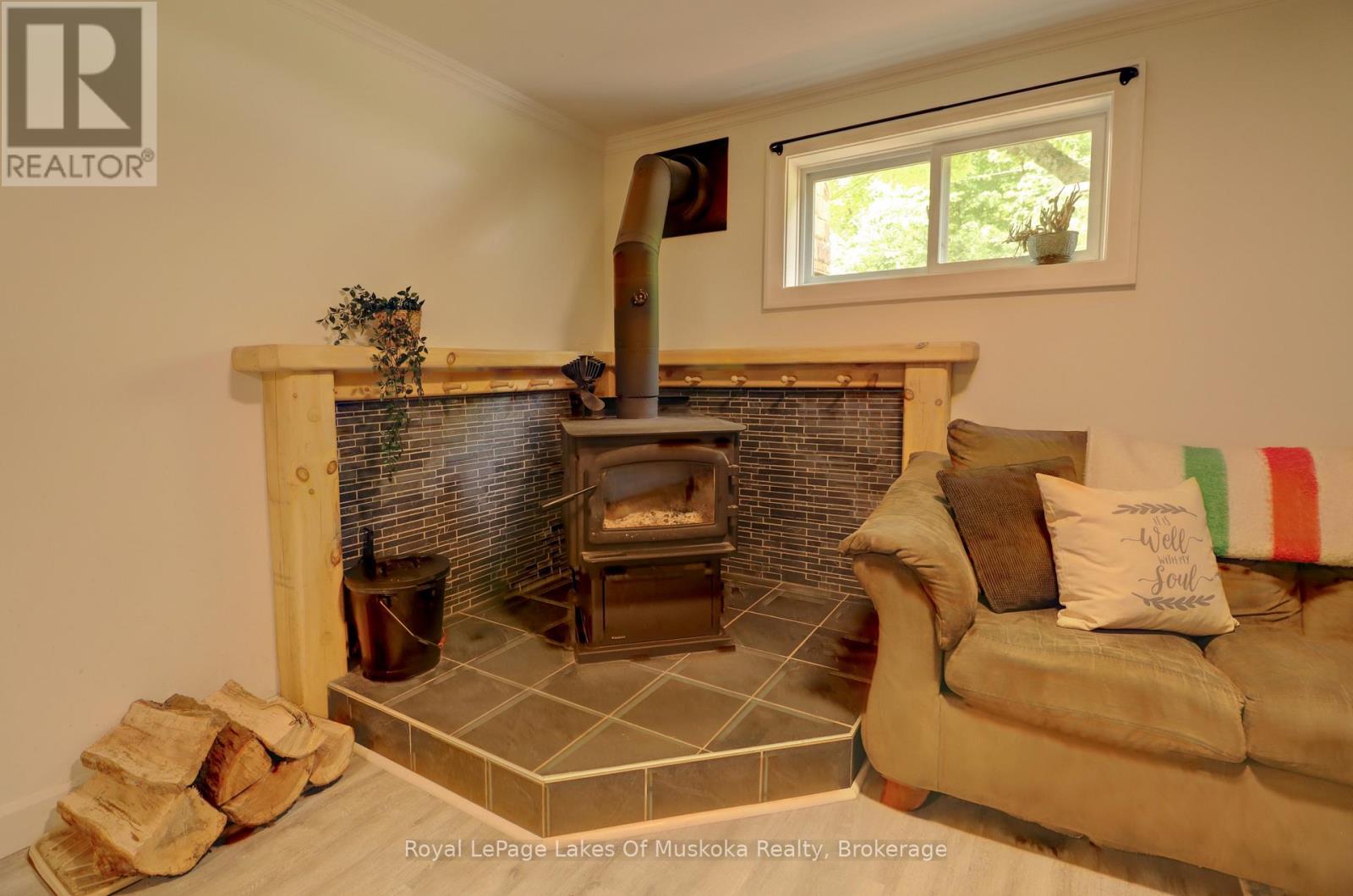 38 Florence Street W, Huntsville, Ontario  P1H 1V4 - Photo 22 - X12205635