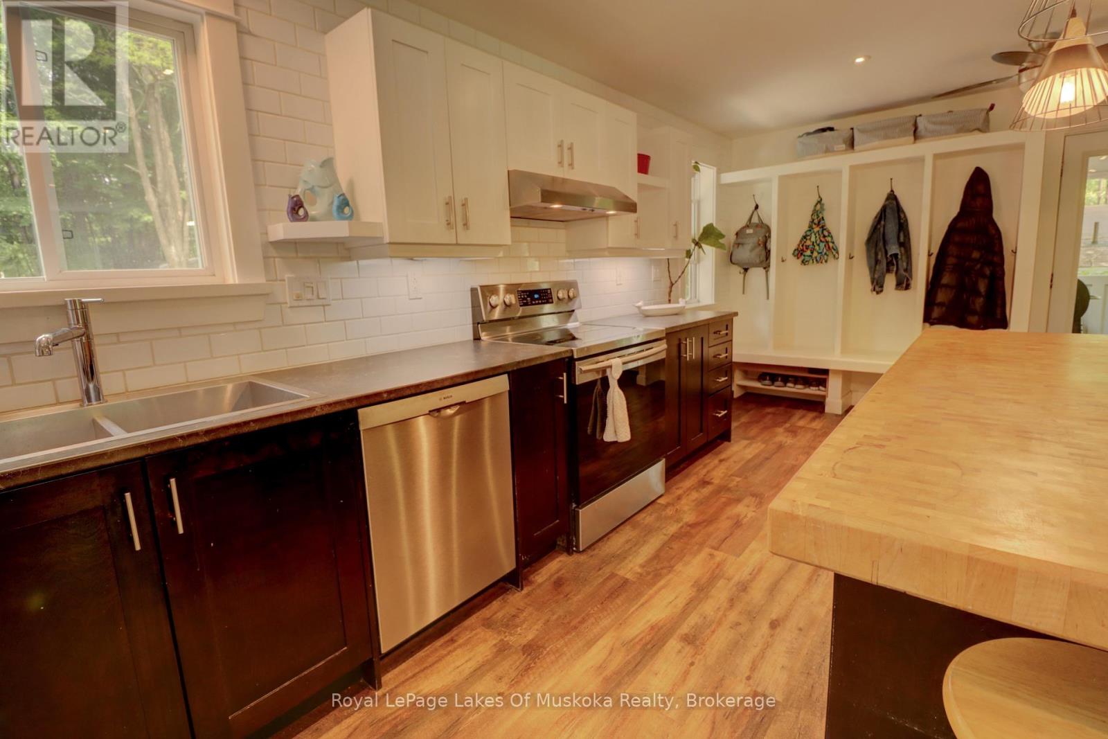 38 Florence Street W, Huntsville, Ontario  P1H 1V4 - Photo 8 - X12205635