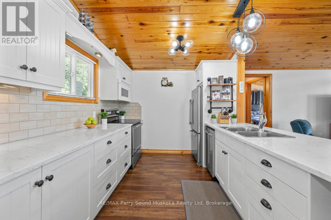 213 Dunchurch Estates Road, Whitestone, Ontario  P0A 1G0 - Photo 21 - X12178101