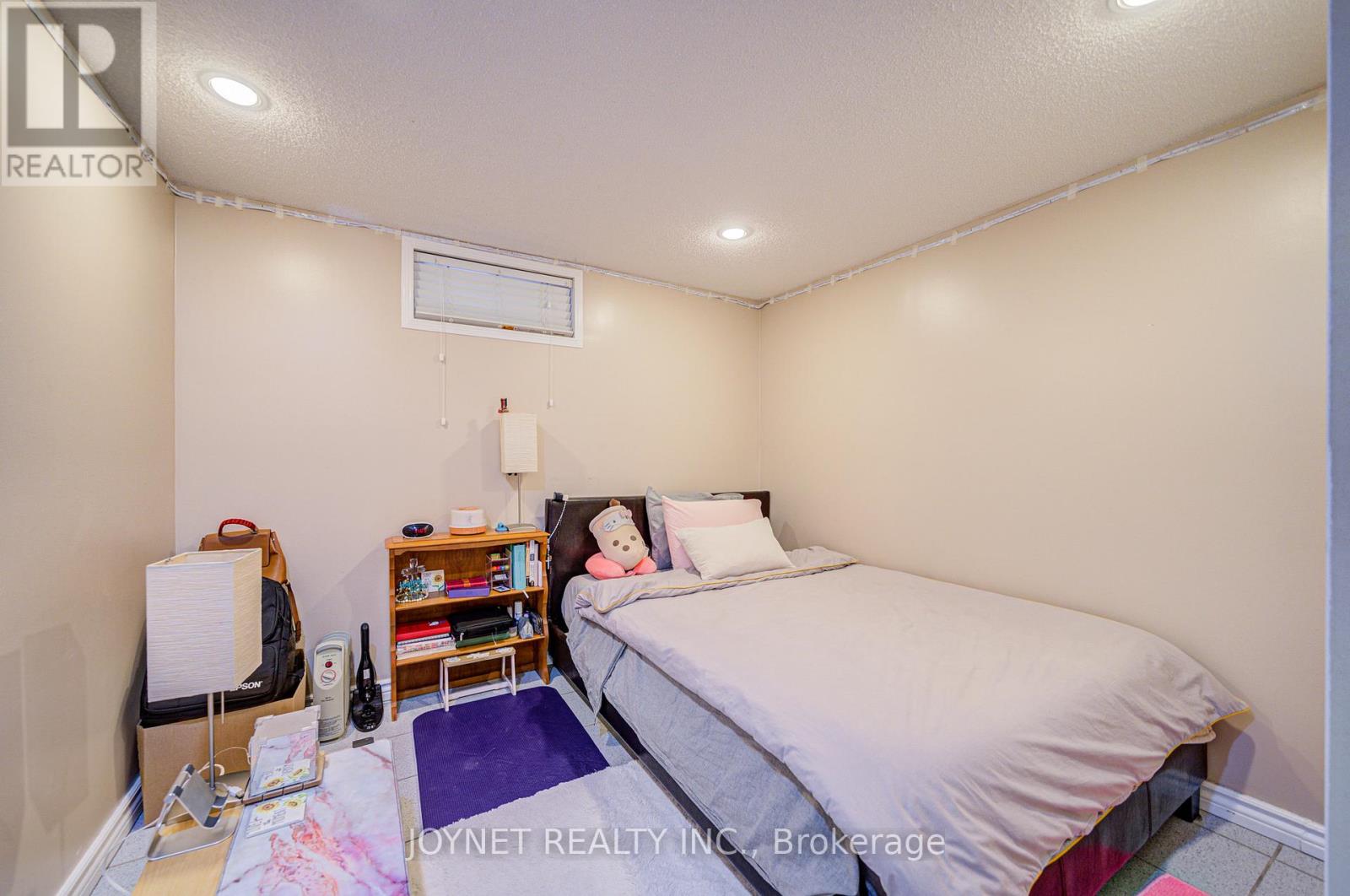 3218 Valcourt Crescent, Mississauga, Ontario  L5L 5J9 - Photo 26 - W12205331