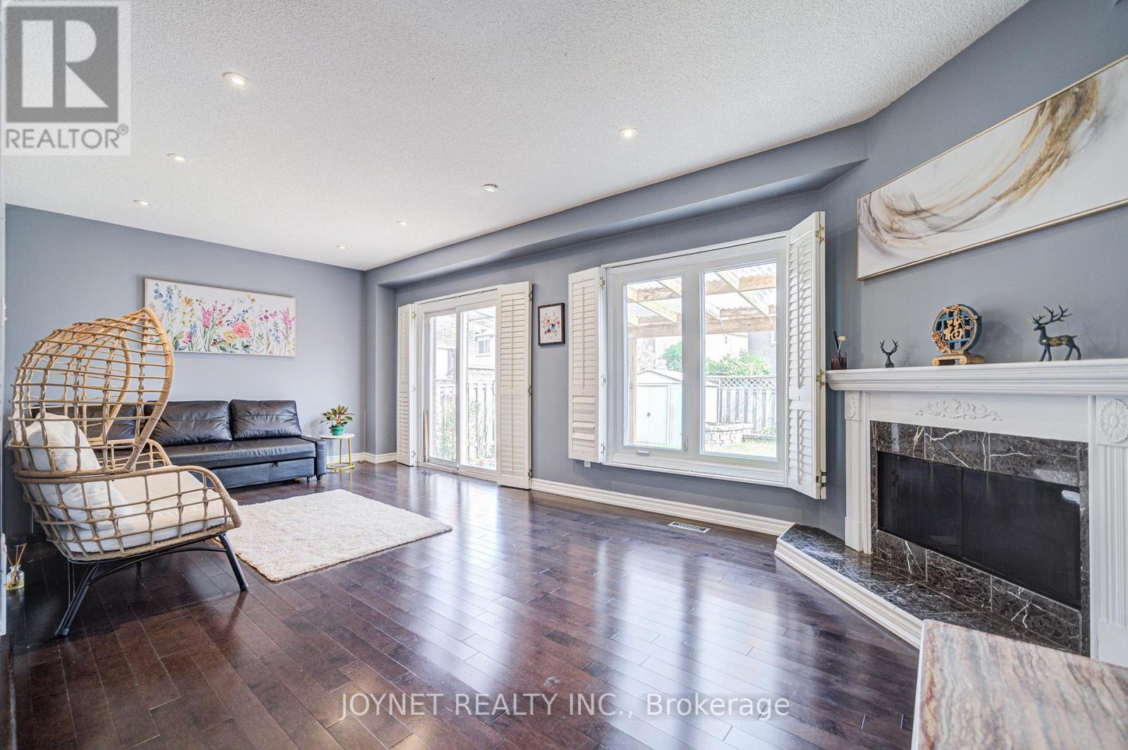 3218 Valcourt Crescent, Mississauga, Ontario  L5L 5J9 - Photo 15 - W12205331