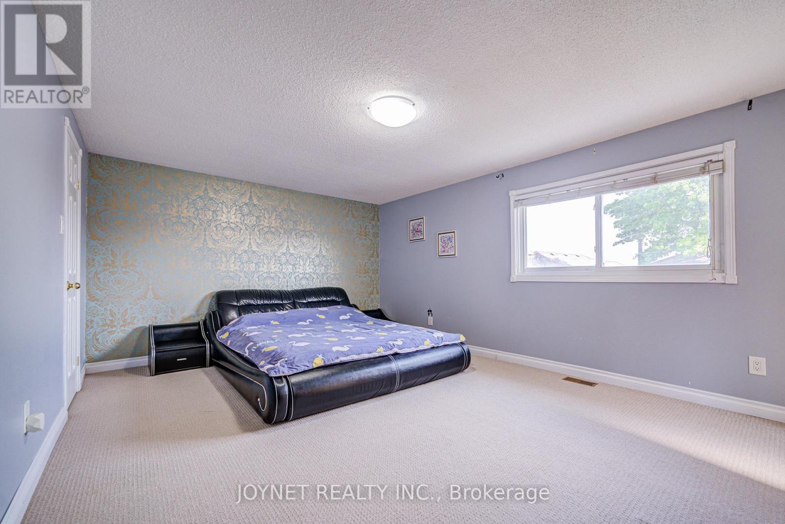 3218 Valcourt Crescent, Mississauga, Ontario  L5L 5J9 - Photo 19 - W12205331