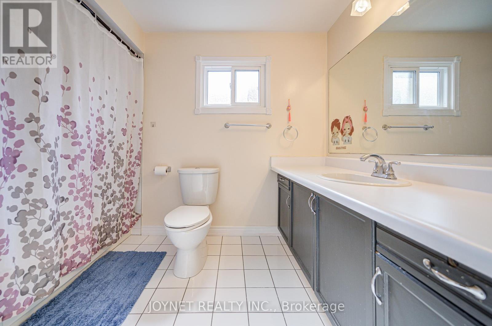 3218 Valcourt Crescent, Mississauga, Ontario  L5L 5J9 - Photo 23 - W12205331