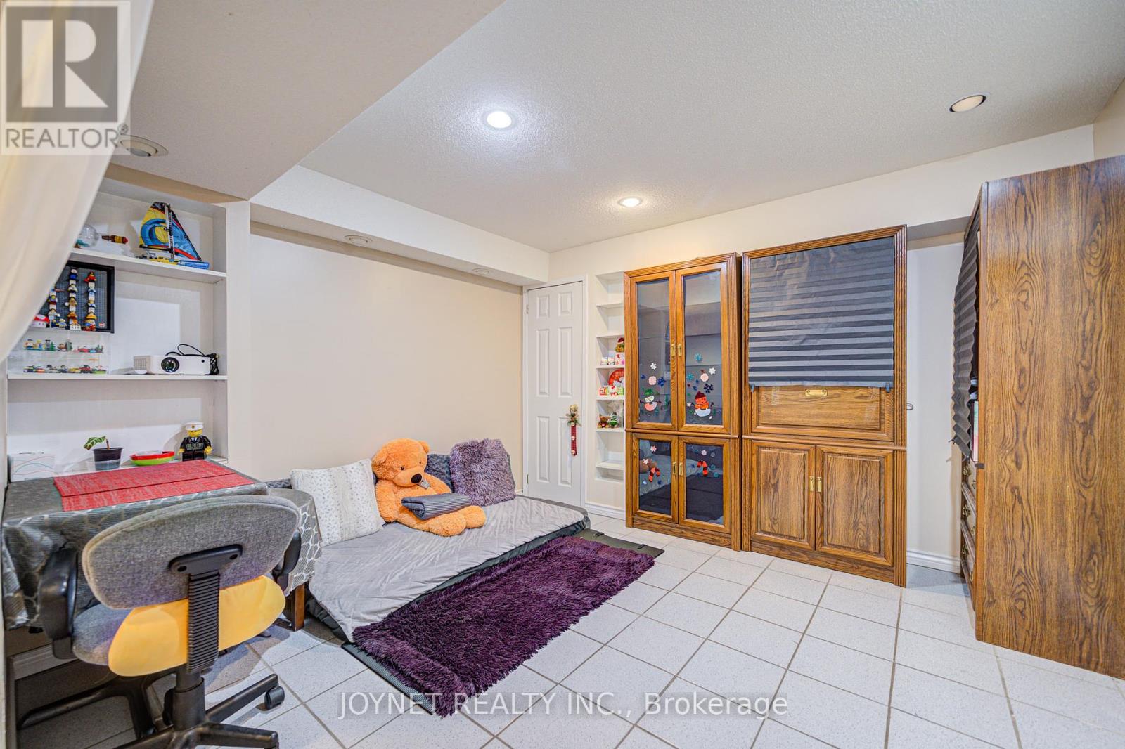 3218 Valcourt Crescent, Mississauga, Ontario  L5L 5J9 - Photo 28 - W12205331
