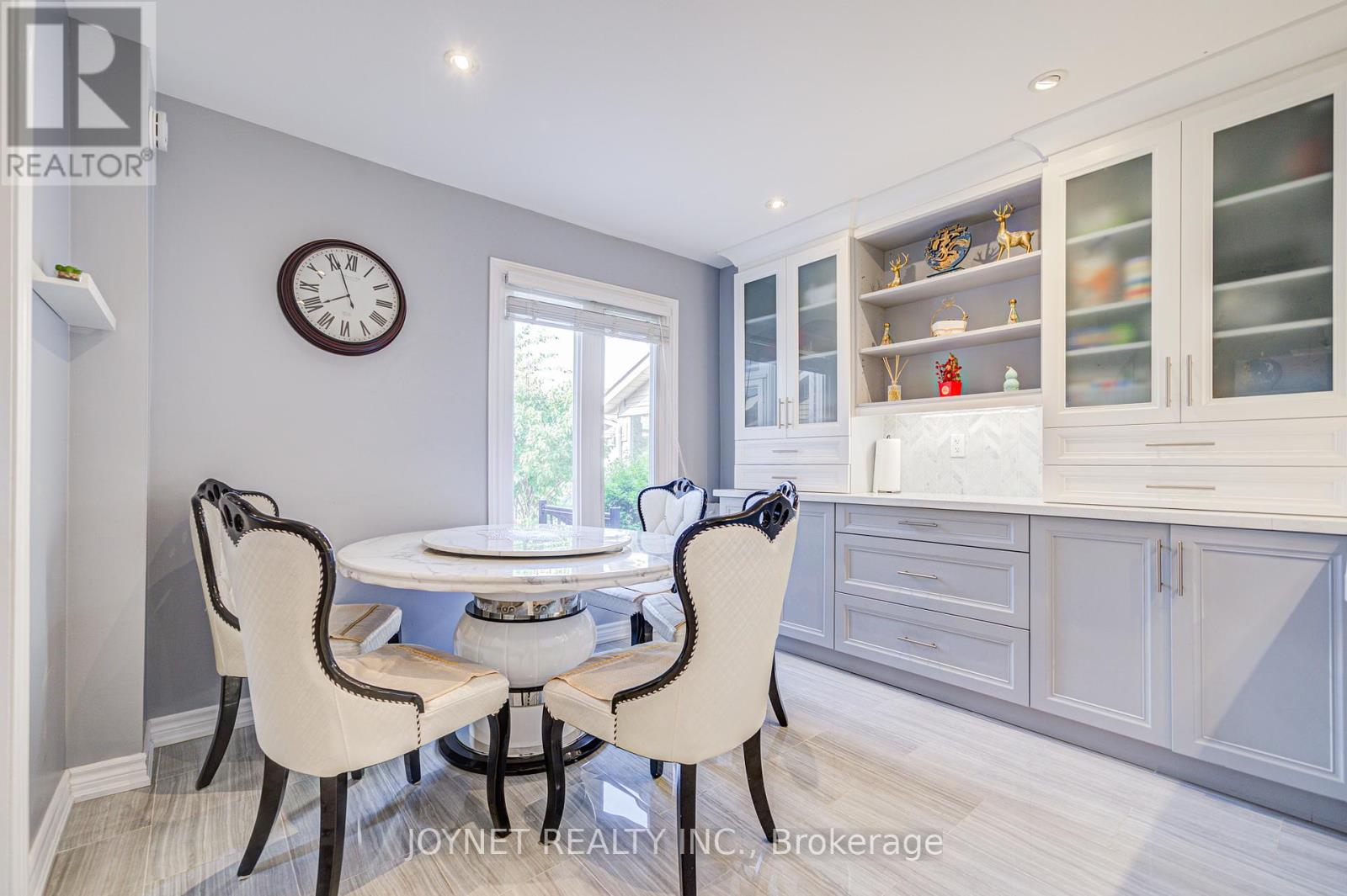3218 Valcourt Crescent, Mississauga, Ontario  L5L 5J9 - Photo 7 - W12205331