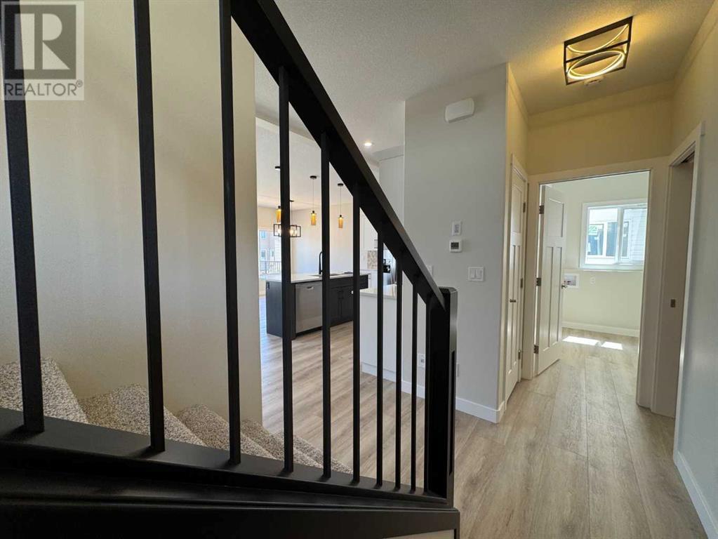 53 Emmett Crescent, Red Deer, Alberta  T4P 3G8 - Photo 4 - A2182273