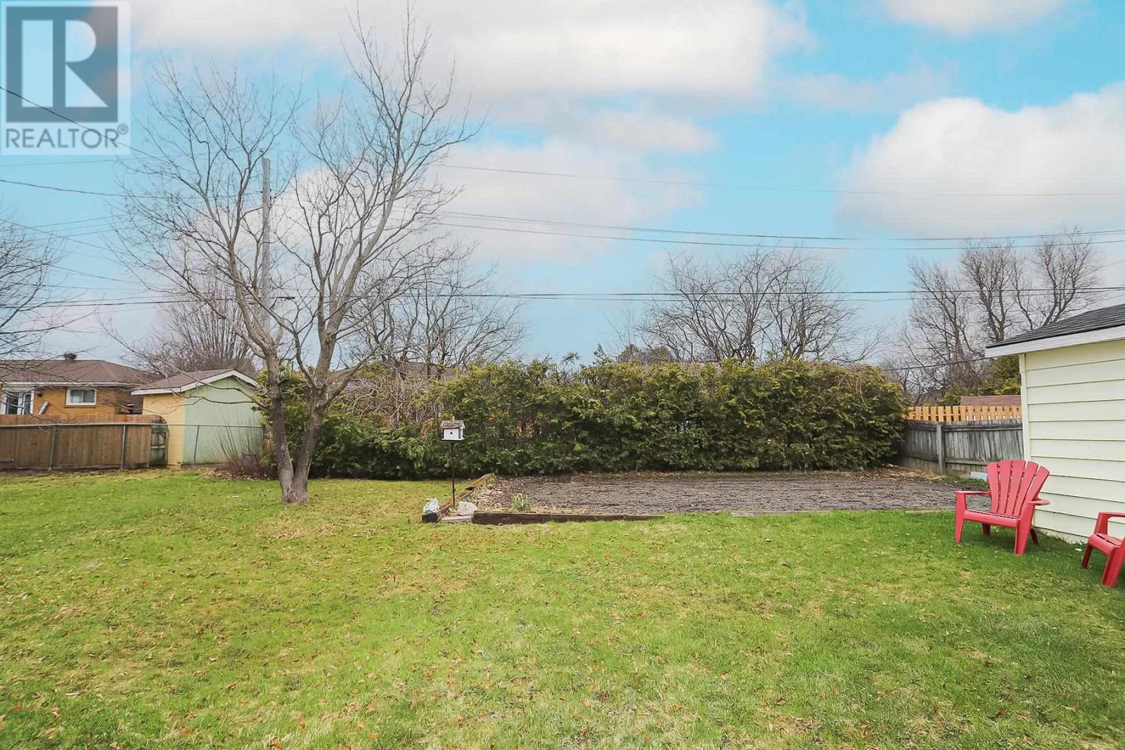 19 Pretoria Hl, Sault Ste. Marie, Ontario  P6C 5B9 - Photo 6 - SM250650