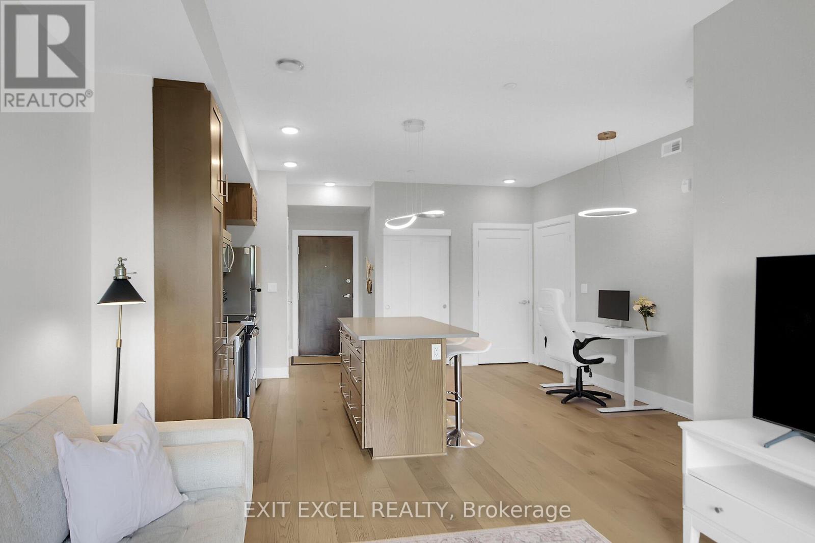 307 - 615 Longfields Drive, Ottawa, Ontario  K2J 6J3 - Photo 12 - X12205657