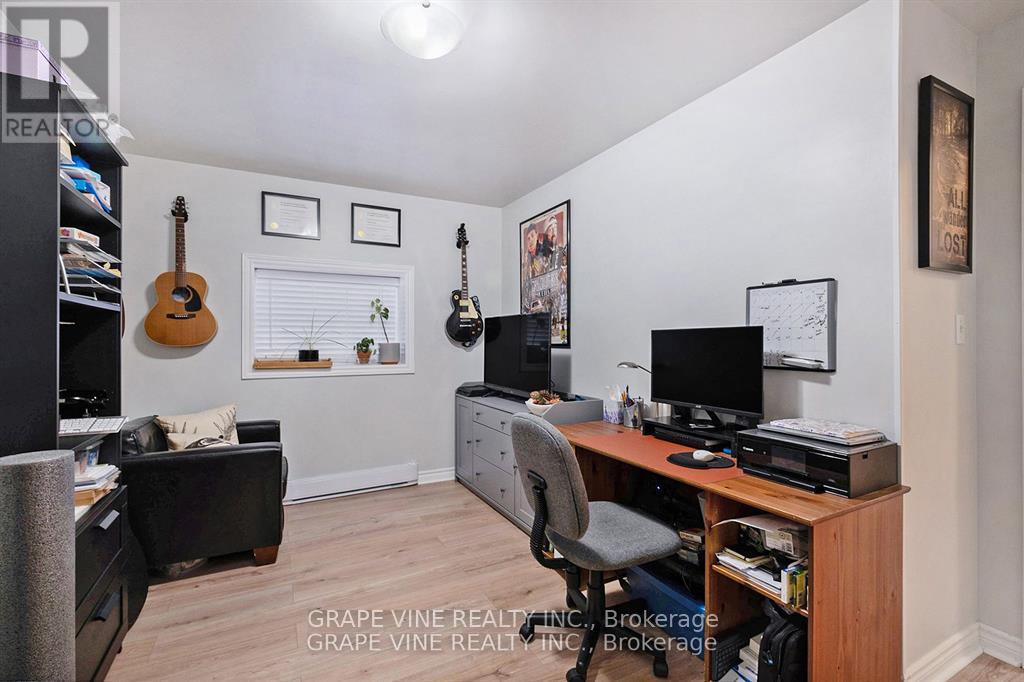 261 Elgin Street W, Arnprior, Ontario  K7S 1P5 - Photo 16 - X12205662