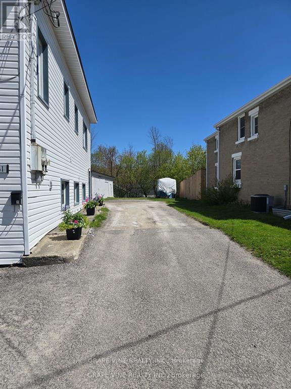 261 Elgin Street W, Arnprior, Ontario  K7S 1P5 - Photo 2 - X12205662
