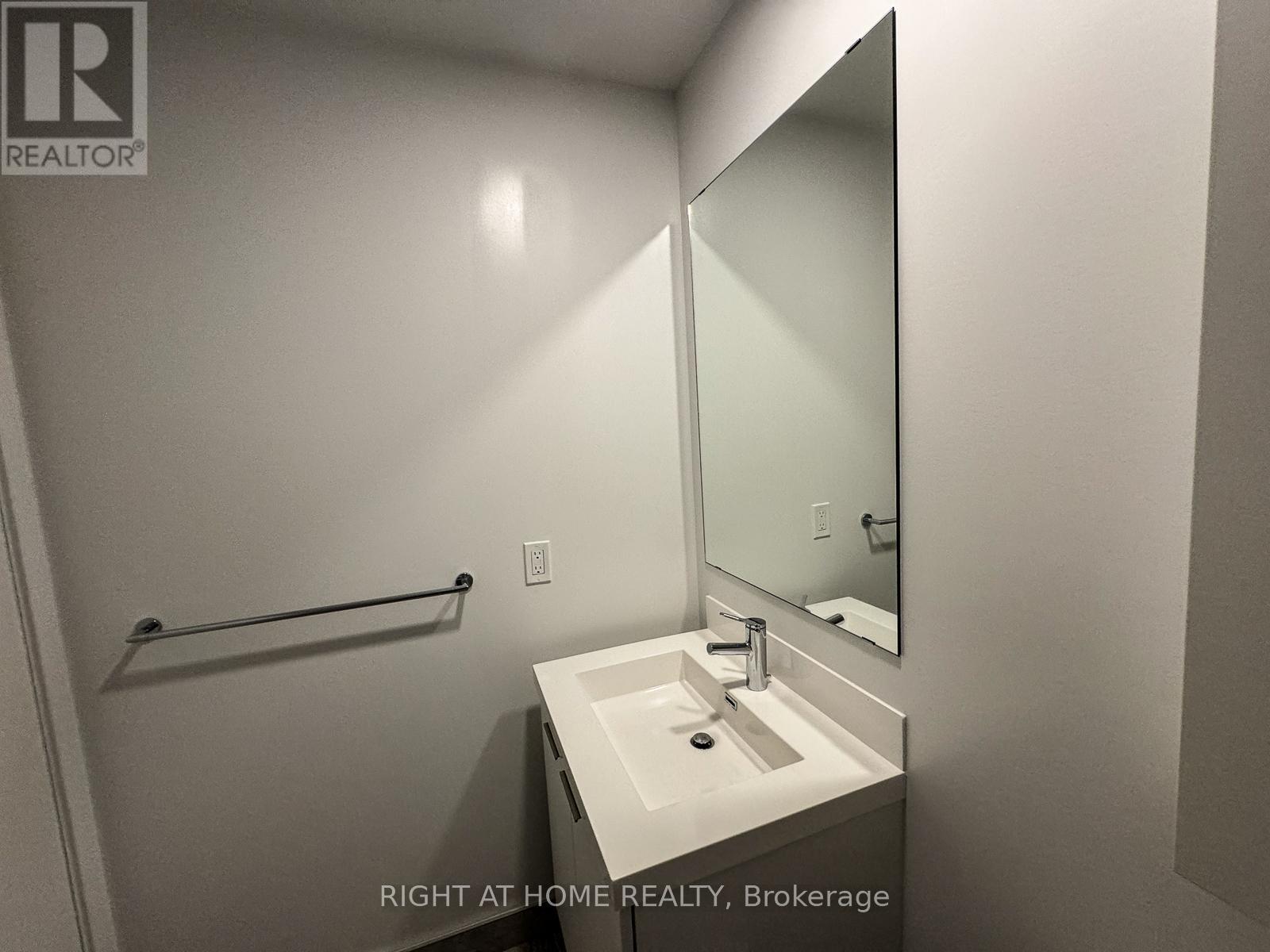 3203 - 50 O'neill Road S, Toronto, Ontario  M3C 0R1 - Photo 8 - C12205648