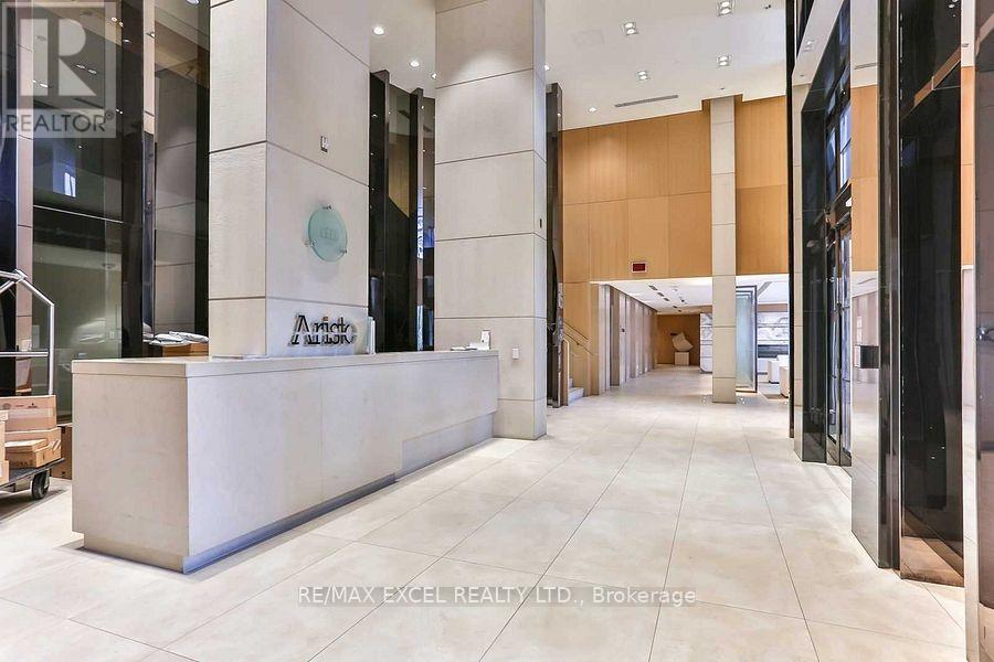 928 - 120 Harrison Garden Boulevard, Toronto, Ontario  M2N 0H1 - Photo 2 - C12205658