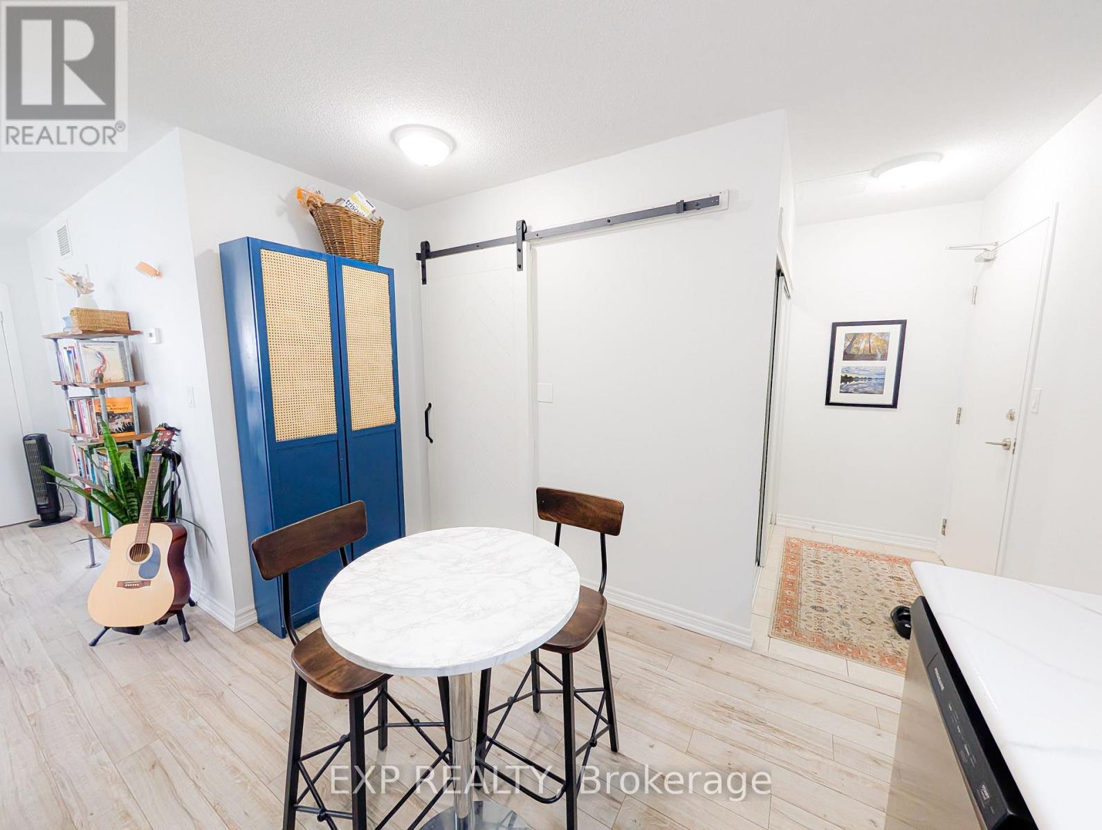 1010 - 2464 Weston Road, Toronto, Ontario  M9N 0A2 - Photo 8 - W12180313