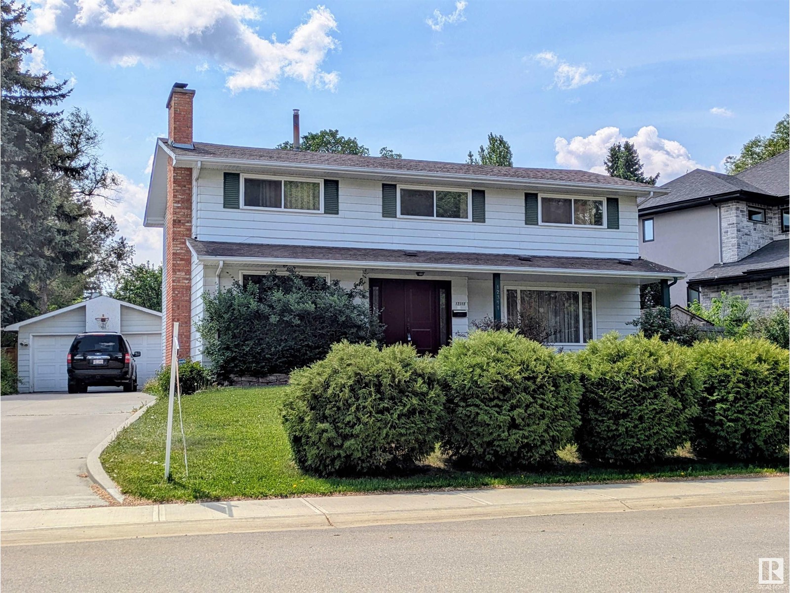 12311 GRAND VIEW DR NW, Edmonton, Alberta