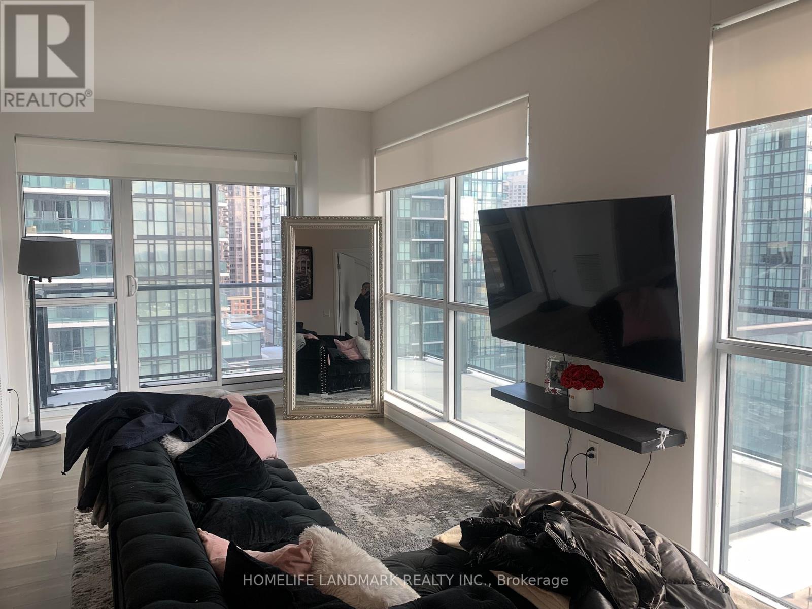 1507 - 4085 Parkside Village Drive, Mississauga, Ontario  L5B 0K9 - Photo 2 - W12205651