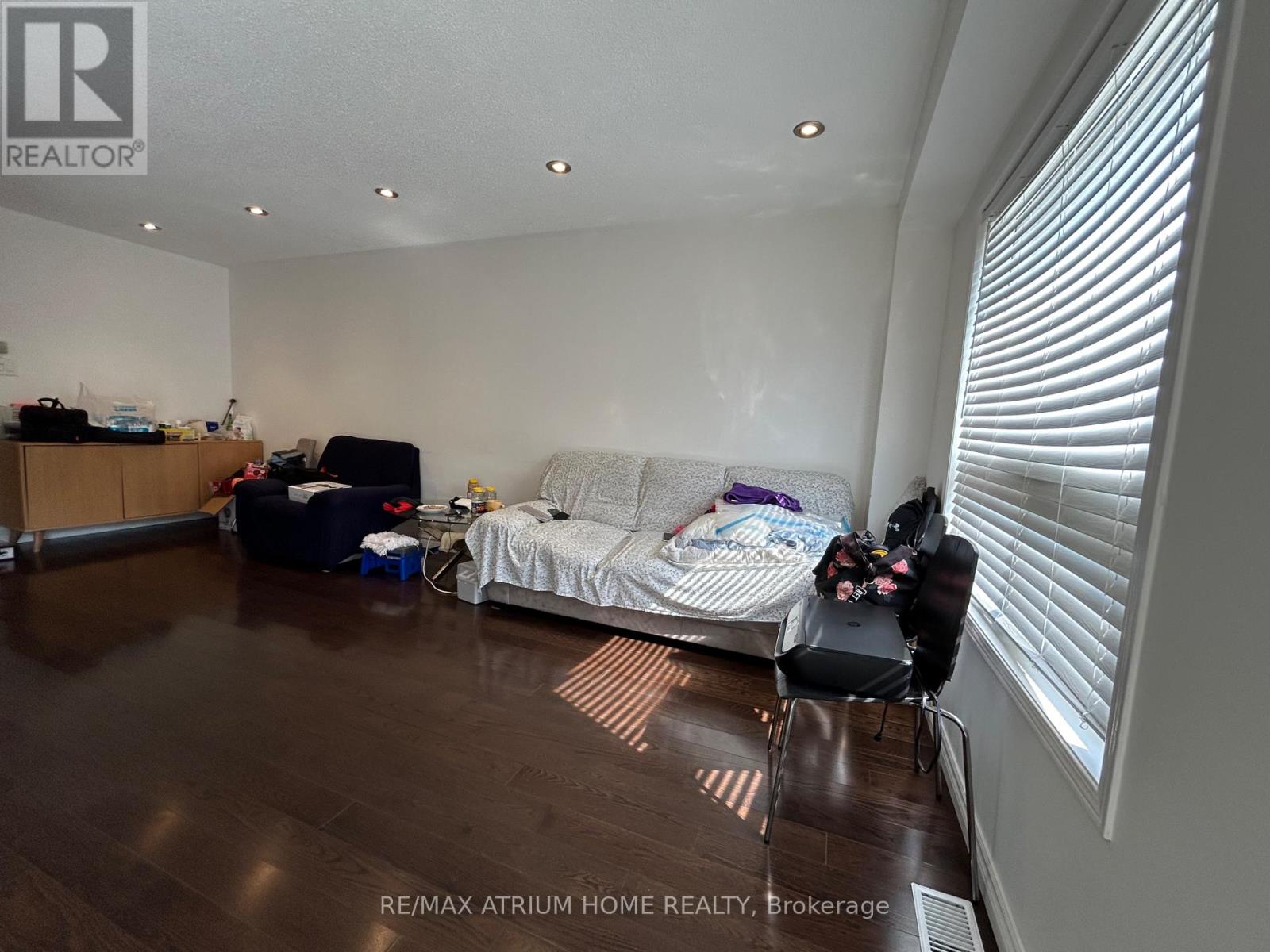 3077 Hawktail Crescent, Mississauga, Ontario  L5M 6W8 - Photo 8 - W12205665