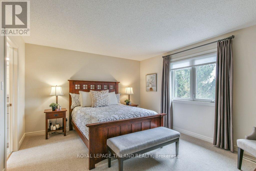 896 Cranbrook Road, London South, Ontario  N6K 4W8 - Photo 22 - X12096971