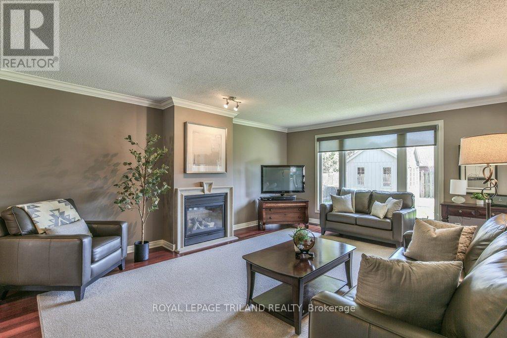 896 Cranbrook Road, London South, Ontario  N6K 4W8 - Photo 7 - X12096971