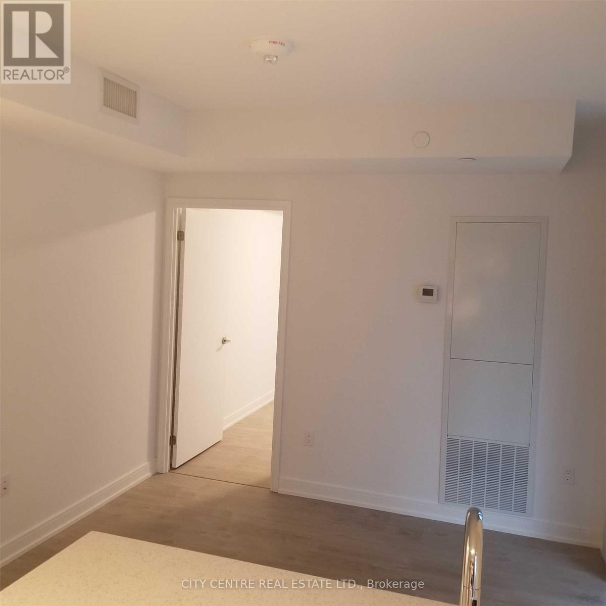 801 - 50 Wellesley Street E, Toronto, Ontario  M4Y 0C8 - Photo 3 - C12205667