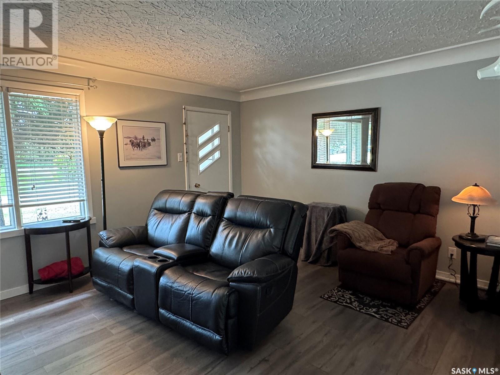 401 2nd Avenue, Jansen, Saskatchewan  S0K 2B0 - Photo 10 - SK008785