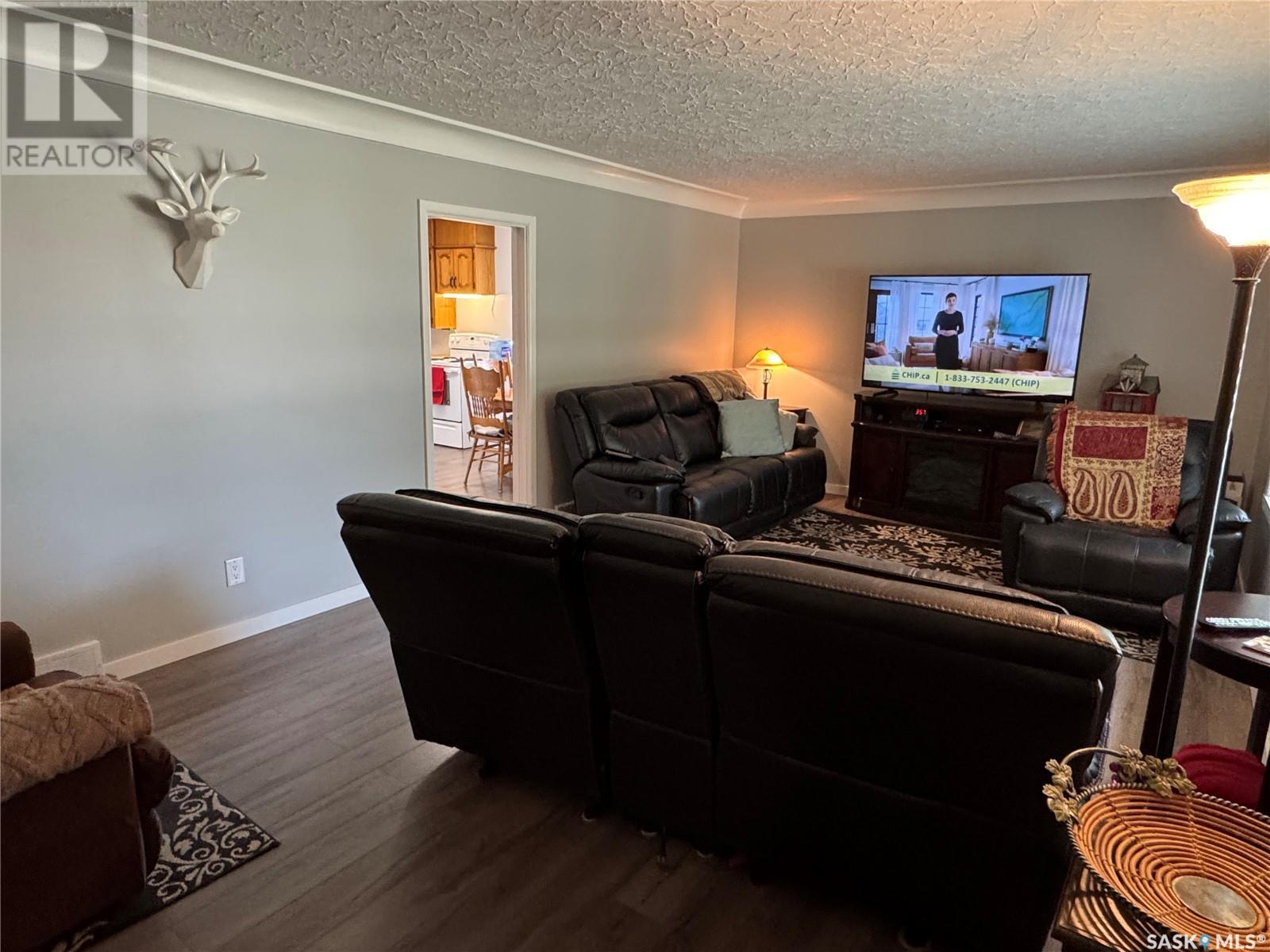 401 2nd Avenue, Jansen, Saskatchewan  S0K 2B0 - Photo 11 - SK008785