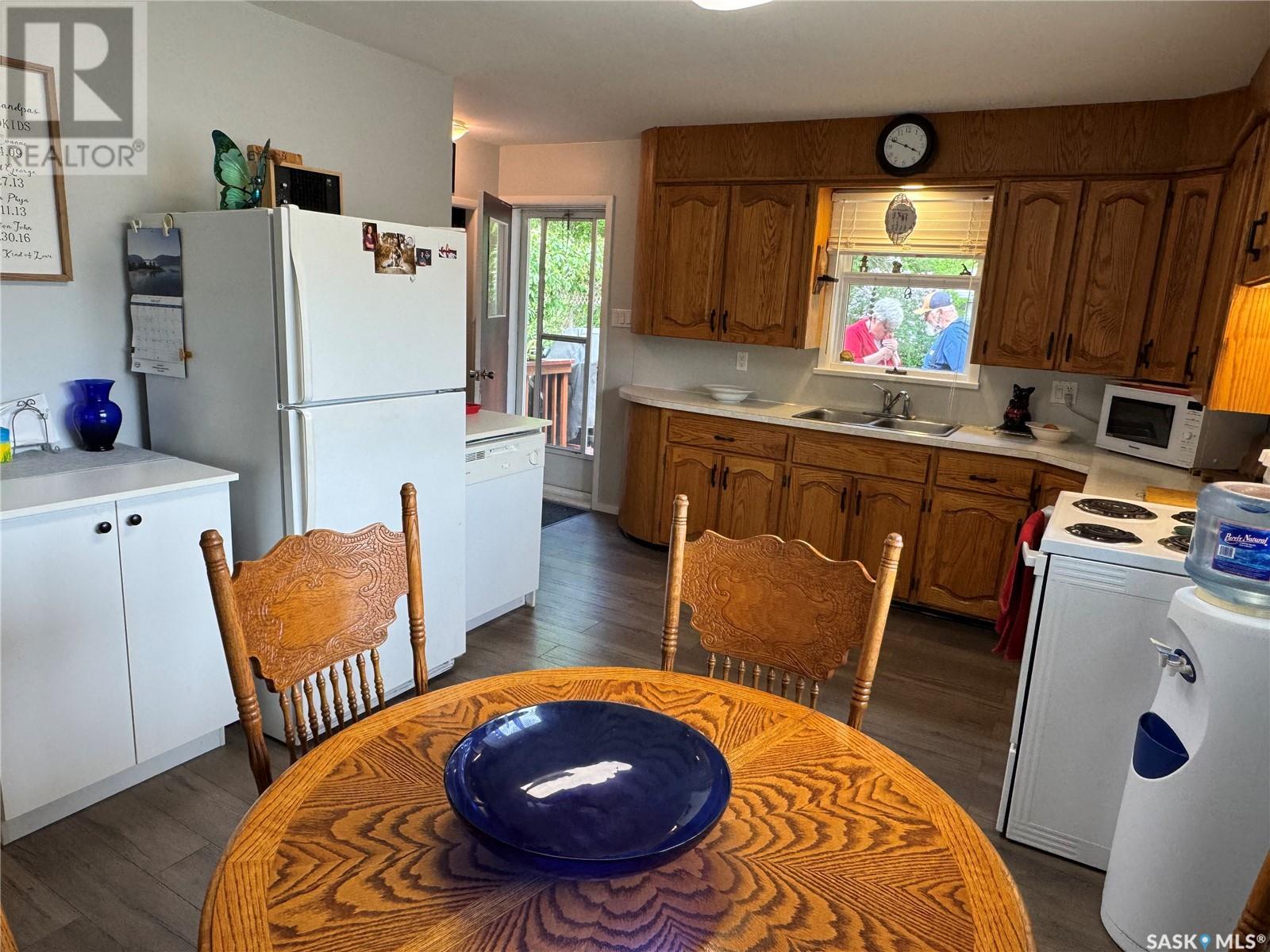 401 2nd Avenue, Jansen, Saskatchewan  S0K 2B0 - Photo 3 - SK008785