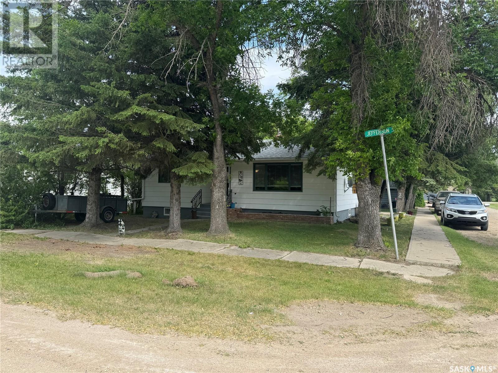 401 2nd Avenue, Jansen, Saskatchewan  S0K 2B0 - Photo 33 - SK008785