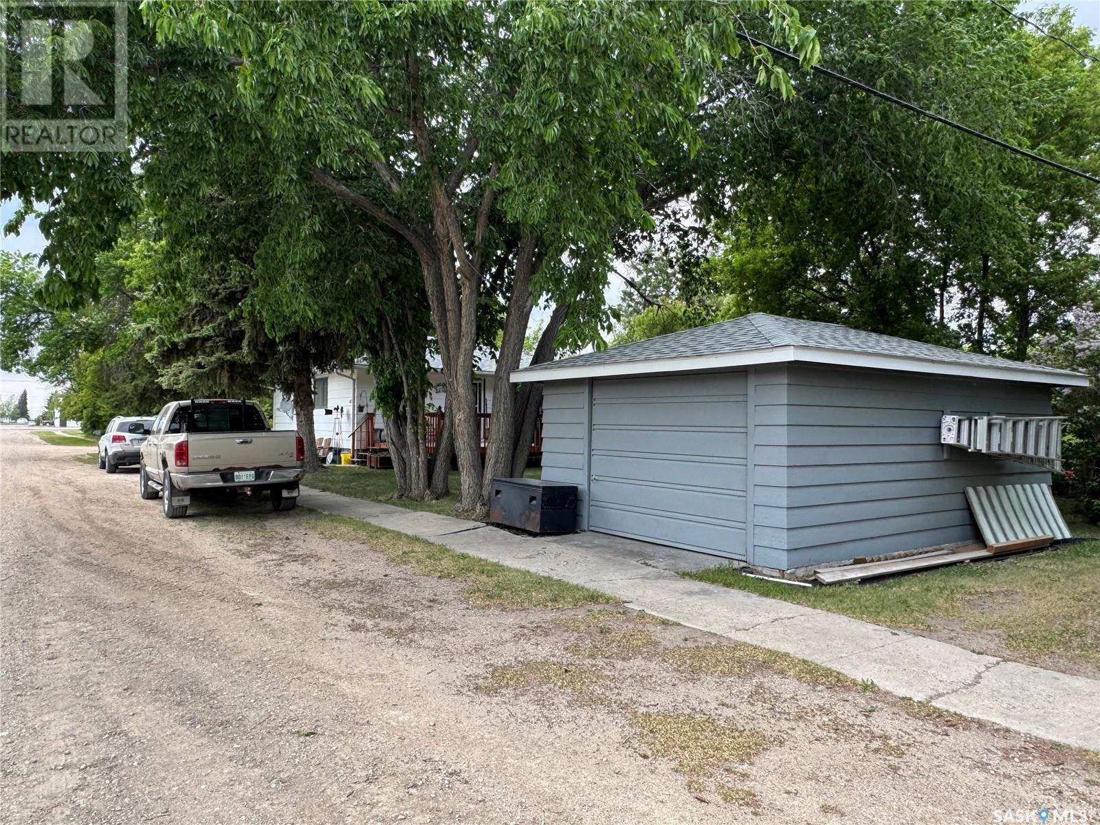 401 2nd Avenue, Jansen, Saskatchewan  S0K 2B0 - Photo 37 - SK008785