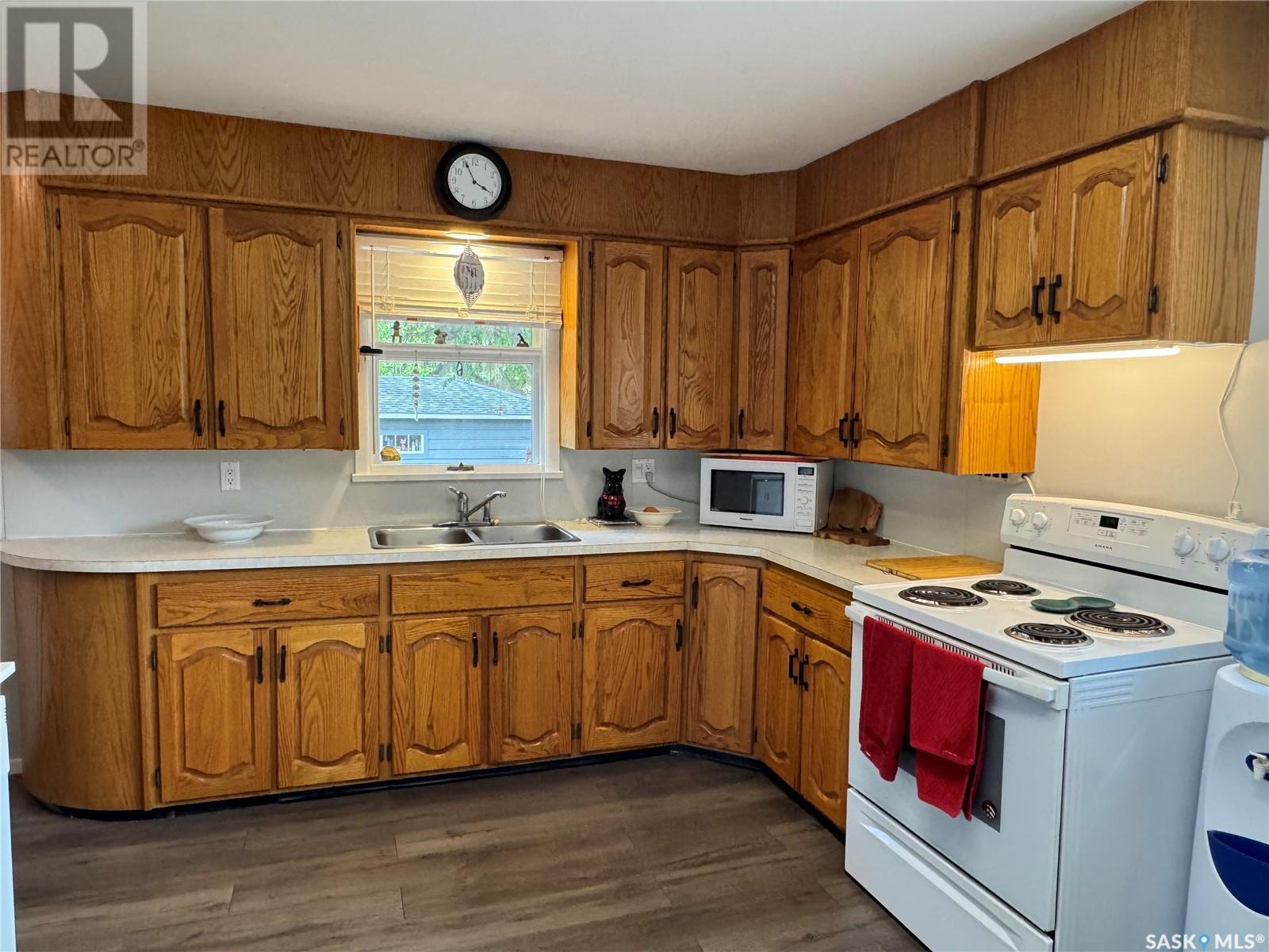 401 2nd Avenue, Jansen, Saskatchewan  S0K 2B0 - Photo 5 - SK008785