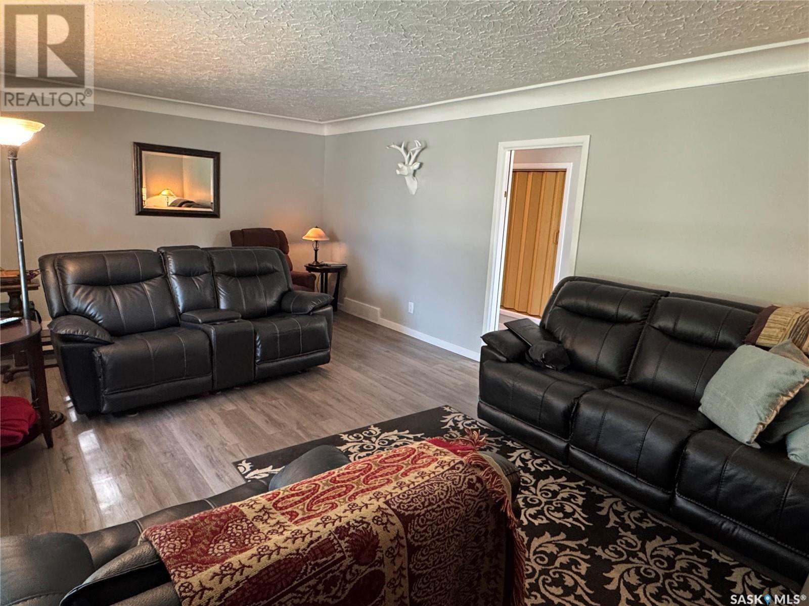 401 2nd Avenue, Jansen, Saskatchewan  S0K 2B0 - Photo 8 - SK008785