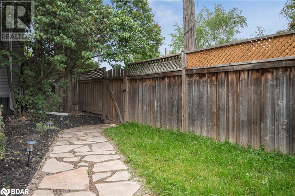 20 Robins Avenue, Hamilton, Ontario  L8H 4M7 - Photo 31 - 40738701