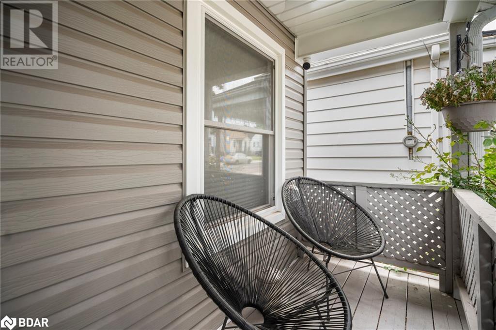 20 Robins Avenue, Hamilton, Ontario  L8H 4M7 - Photo 6 - 40738701