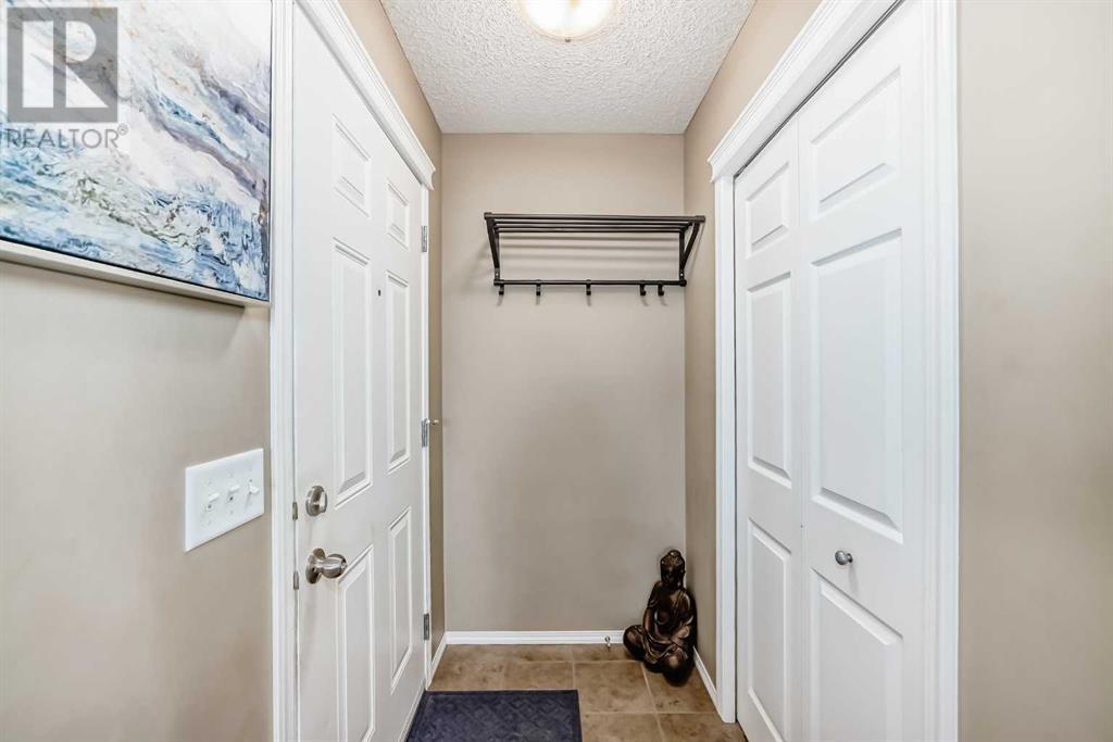 Property at 29 Country Village Gate NE image 5