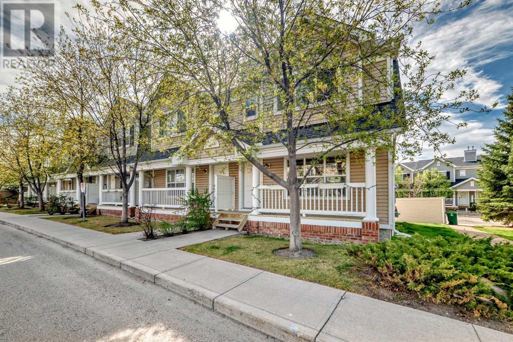 Property at 29 Country Village Gate NE image 3