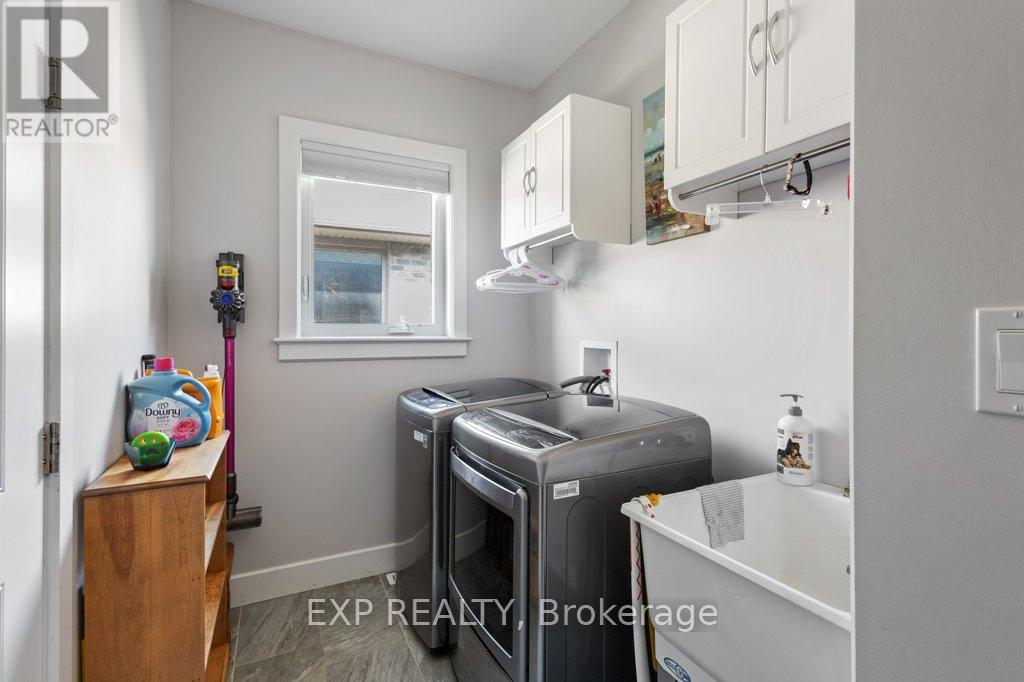 83 Essex Drive N, Belleville, Ontario  K8N 0K2 - Photo 33 - X12205672