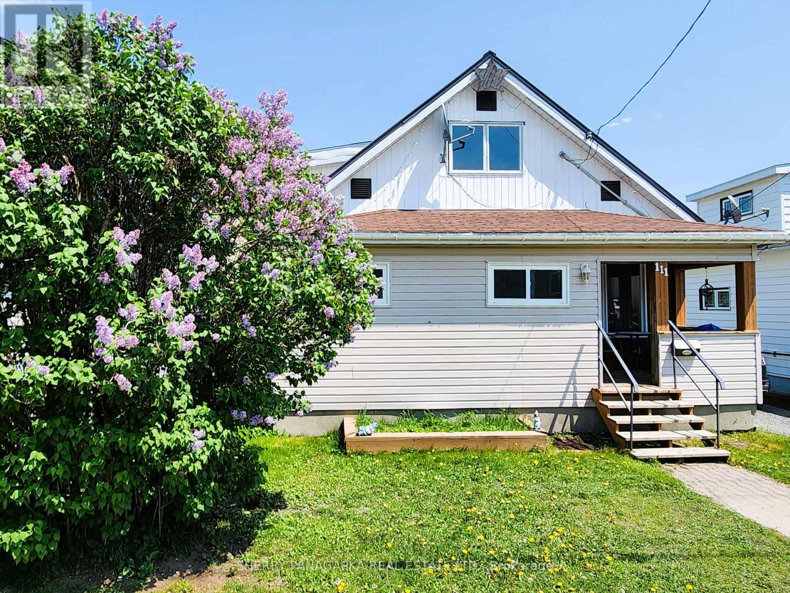 111 Main Street, Kirkland Lake, Ontario  P2N 3E9 - Photo 1 - T12205675