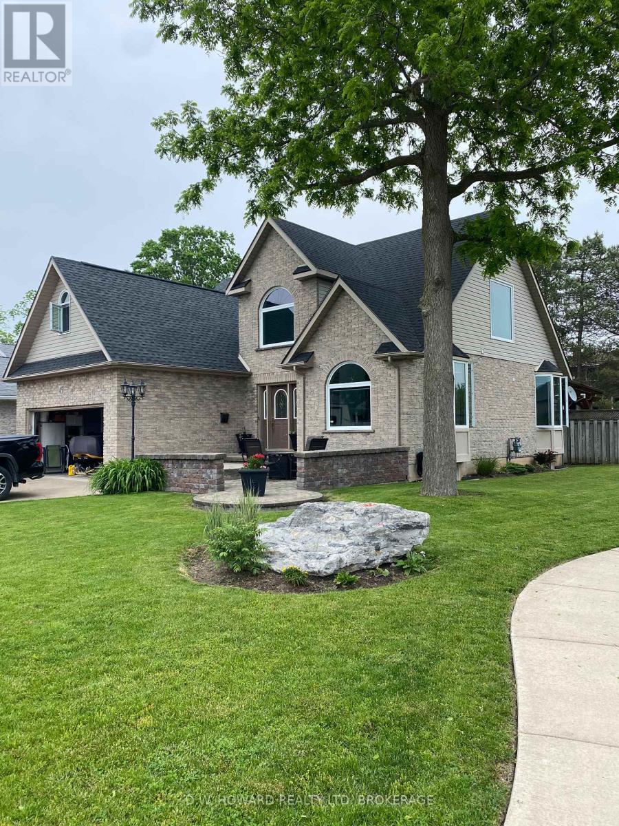 Property at 45 WESTWOOD DRIVE image 2
