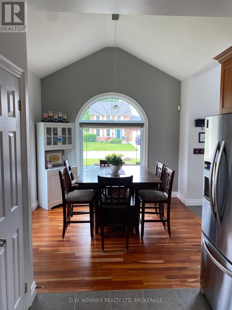 Property at 45 WESTWOOD DRIVE image 5