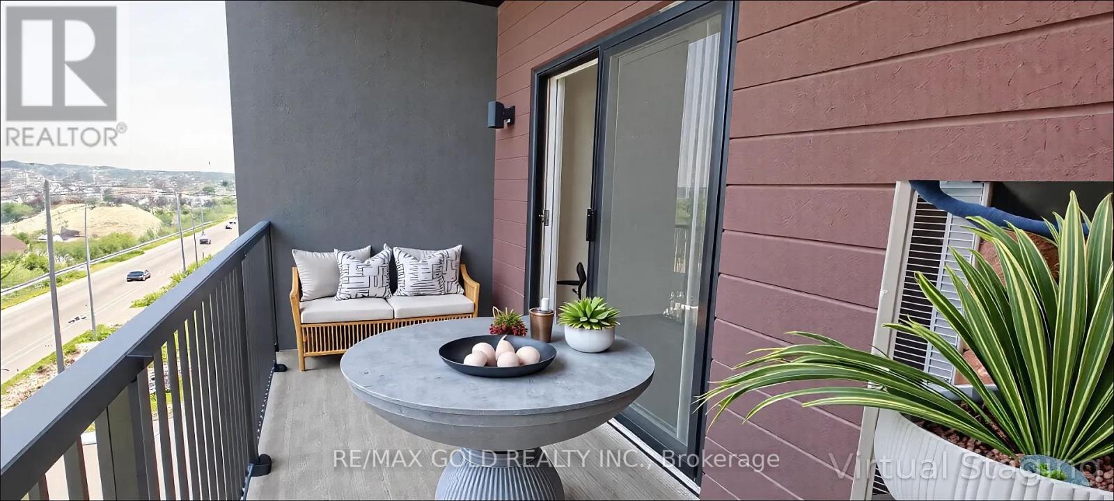 504 - 4 Spice Way, Barrie, Ontario  L9J 0M2 - Photo 11 - S12204219