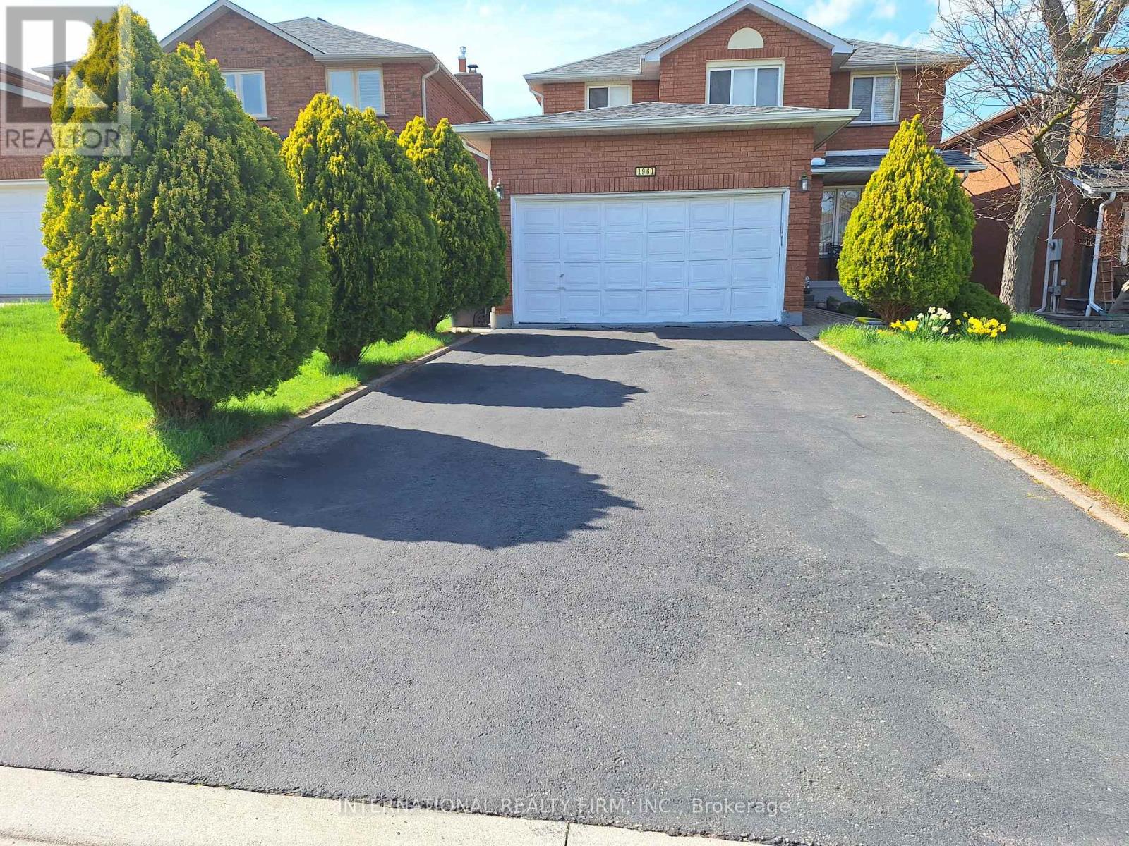 1961 Aldermead Road, Mississauga, Ontario  L5M 3A1 - Photo 1 - W12200697