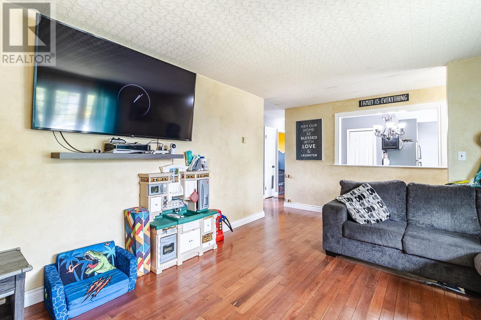 101 Chartwell Dr, Sault Ste. Marie, Ontario  P6A 6A1 - Photo 7 - SM251398