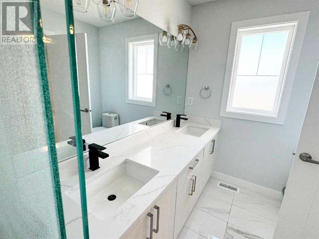 1402 Midtown Link Sw, Airdrie, Alberta  T4B 5K9 - Photo 9 - A2228400