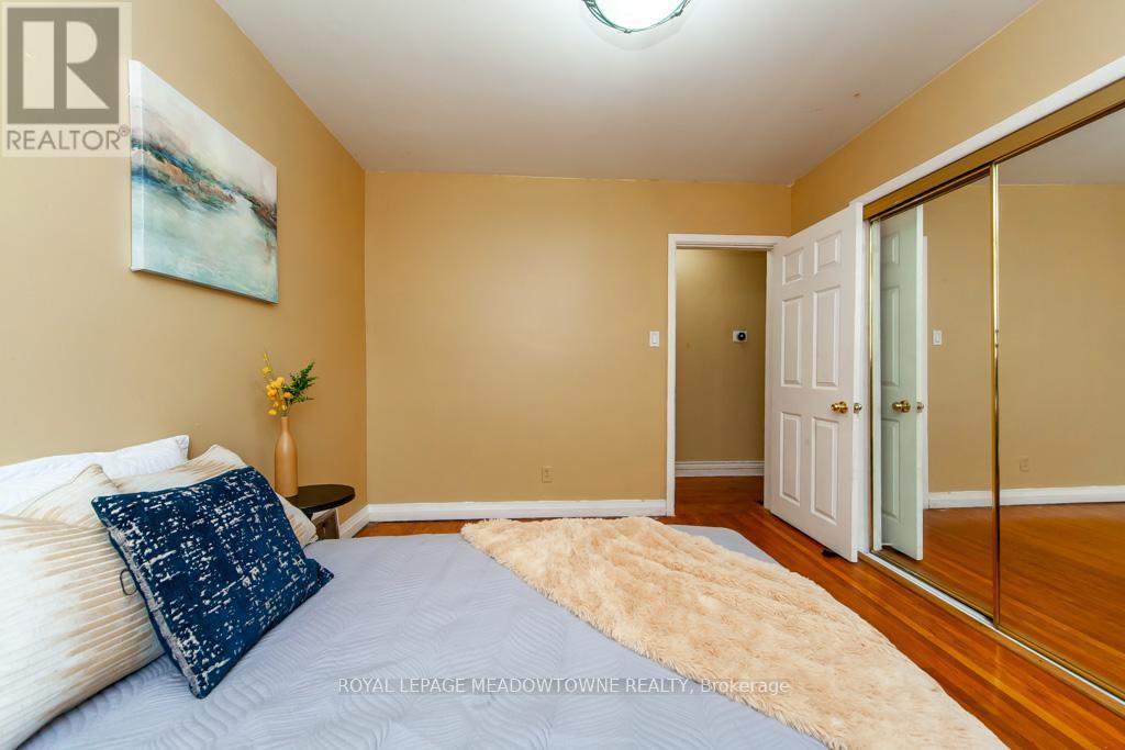 47 Jodphur Avenue, Toronto, Ontario  M9M 2J3 - Photo 23 - W12172681