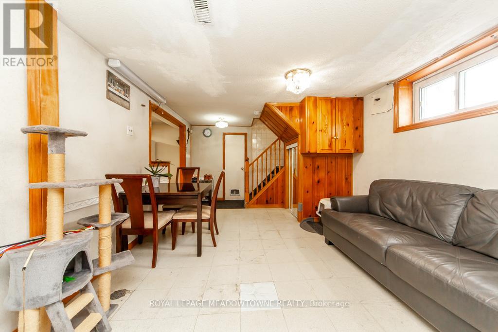 47 Jodphur Avenue, Toronto, Ontario  M9M 2J3 - Photo 29 - W12172681