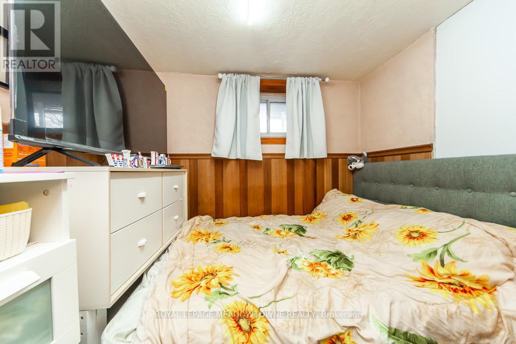 47 Jodphur Avenue, Toronto, Ontario  M9M 2J3 - Photo 37 - W12172681