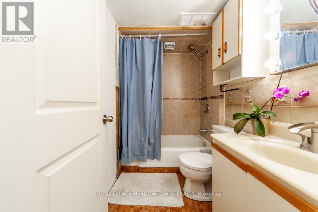 47 Jodphur Avenue, Toronto, Ontario  M9M 2J3 - Photo 41 - W12172681
